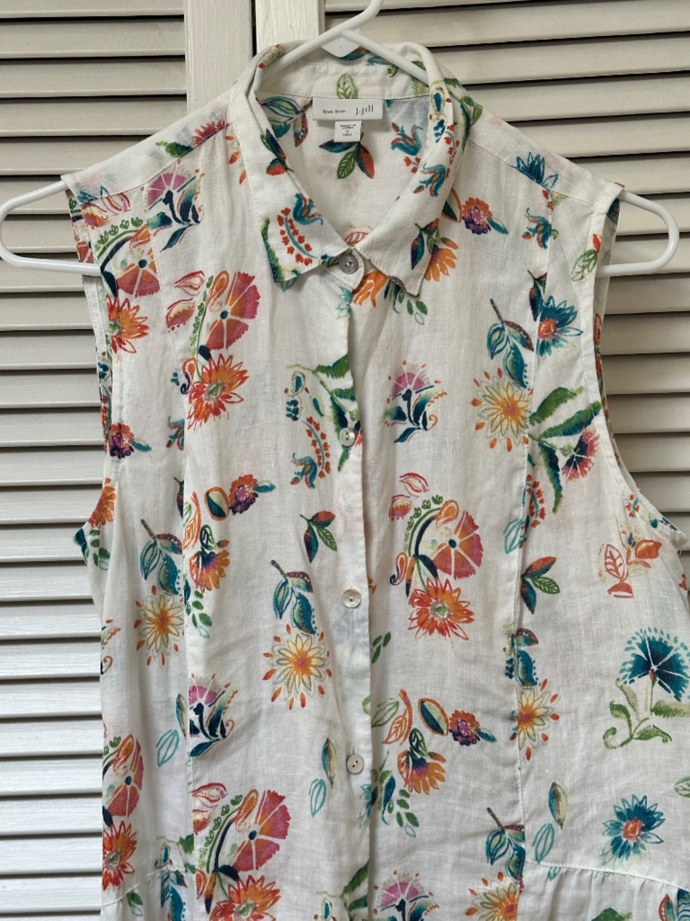 J. Jill Love Linen Sleeveless Top White Colorful Floral Buttons Small Tall - Picture 5 of 14